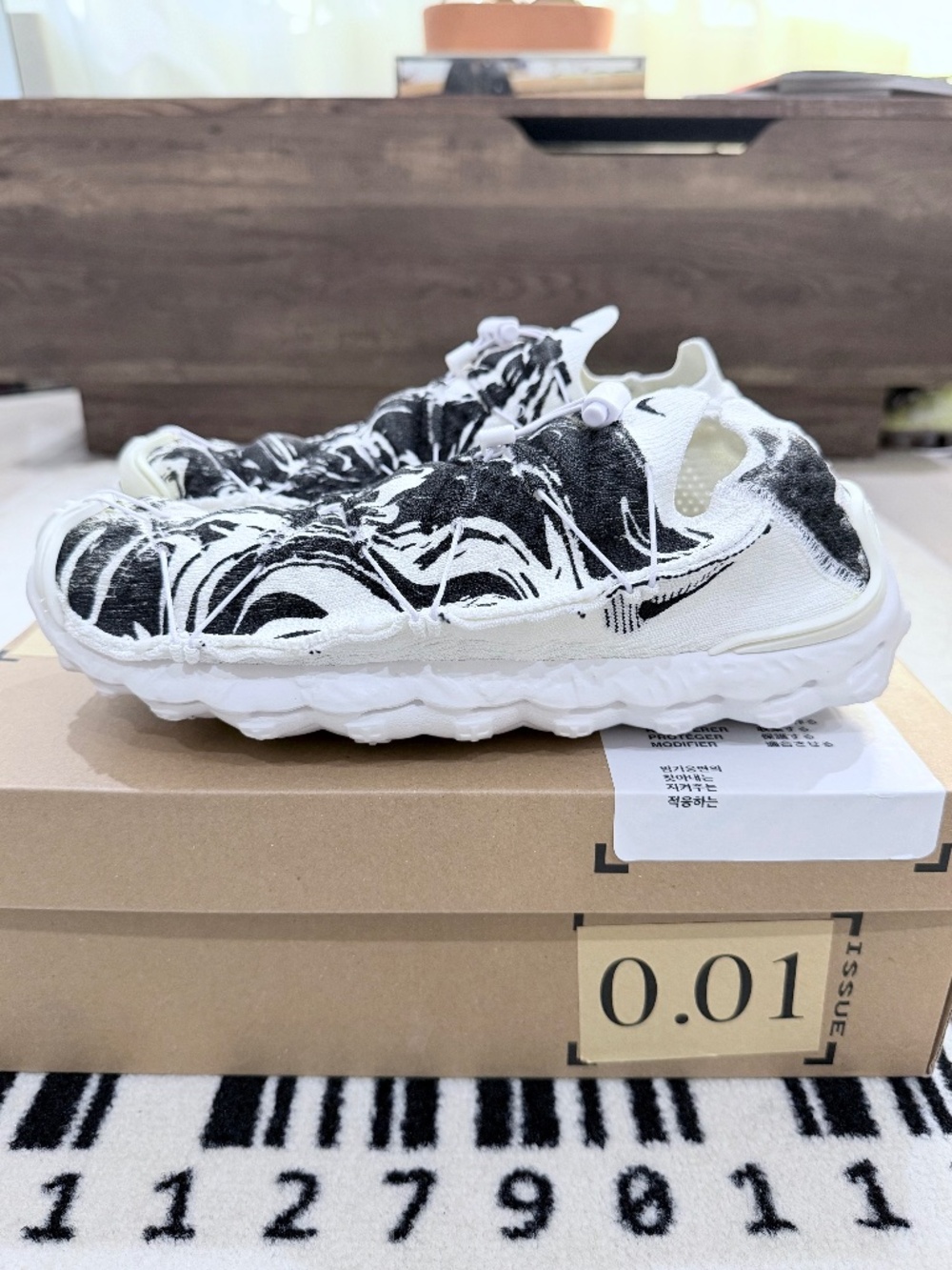 Nike ISPA Mindbody Leather & Rubber Trim Knit Shoes - Black White Turtledove